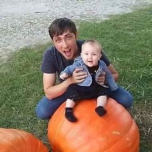 Meet your Posher, Logan